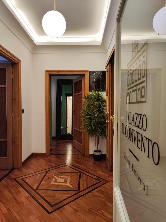 לינה וארוחת בוקר נאפולי Palazzo Il Convento Luxury Umberto I מראה חיצוני תמונה