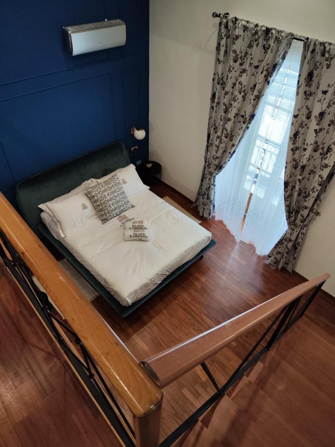 לינה וארוחת בוקר נאפולי Palazzo Il Convento Luxury Umberto I מראה חיצוני תמונה