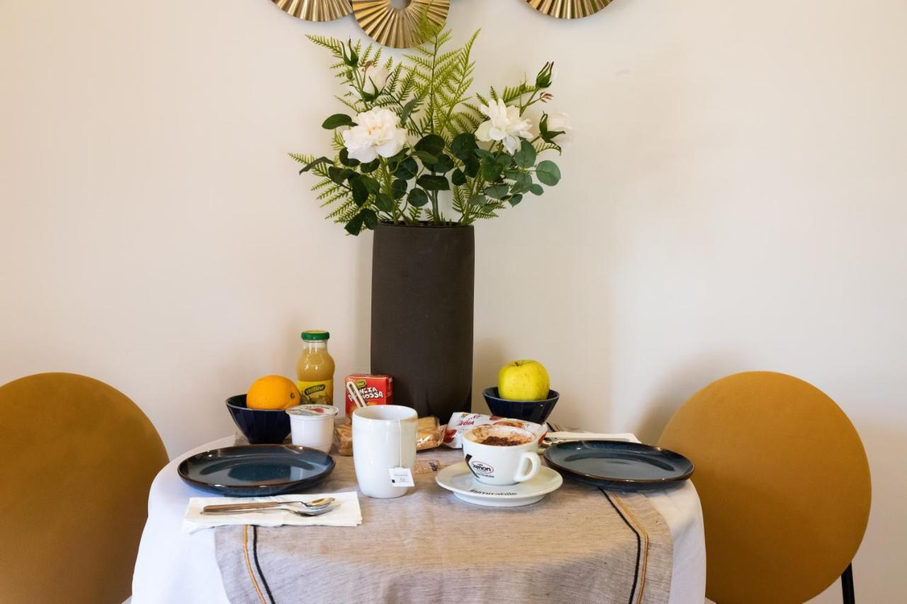 לינה וארוחת בוקר נאפולי Palazzo Il Convento Luxury Umberto I מראה חיצוני תמונה