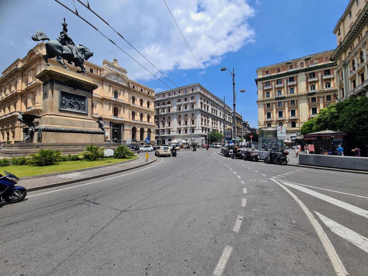 לינה וארוחת בוקר נאפולי Palazzo Il Convento Luxury Umberto I מראה חיצוני תמונה