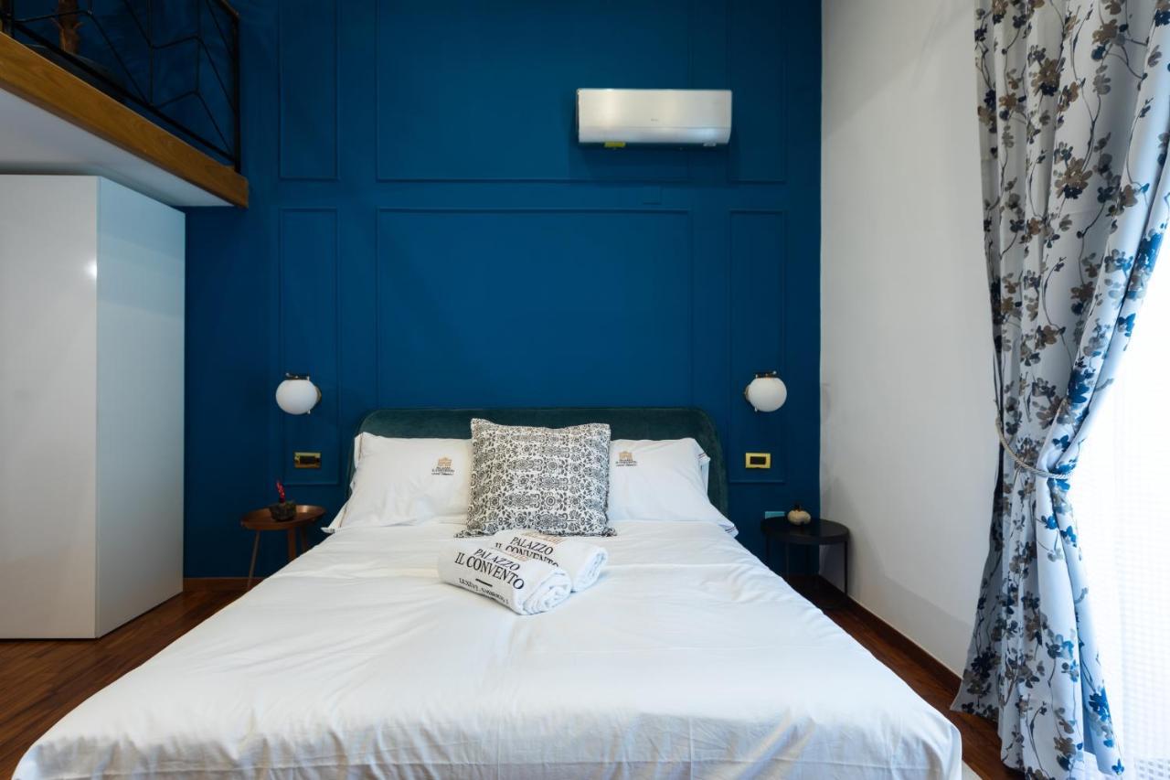 לינה וארוחת בוקר נאפולי Palazzo Il Convento Luxury Umberto I מראה חיצוני תמונה