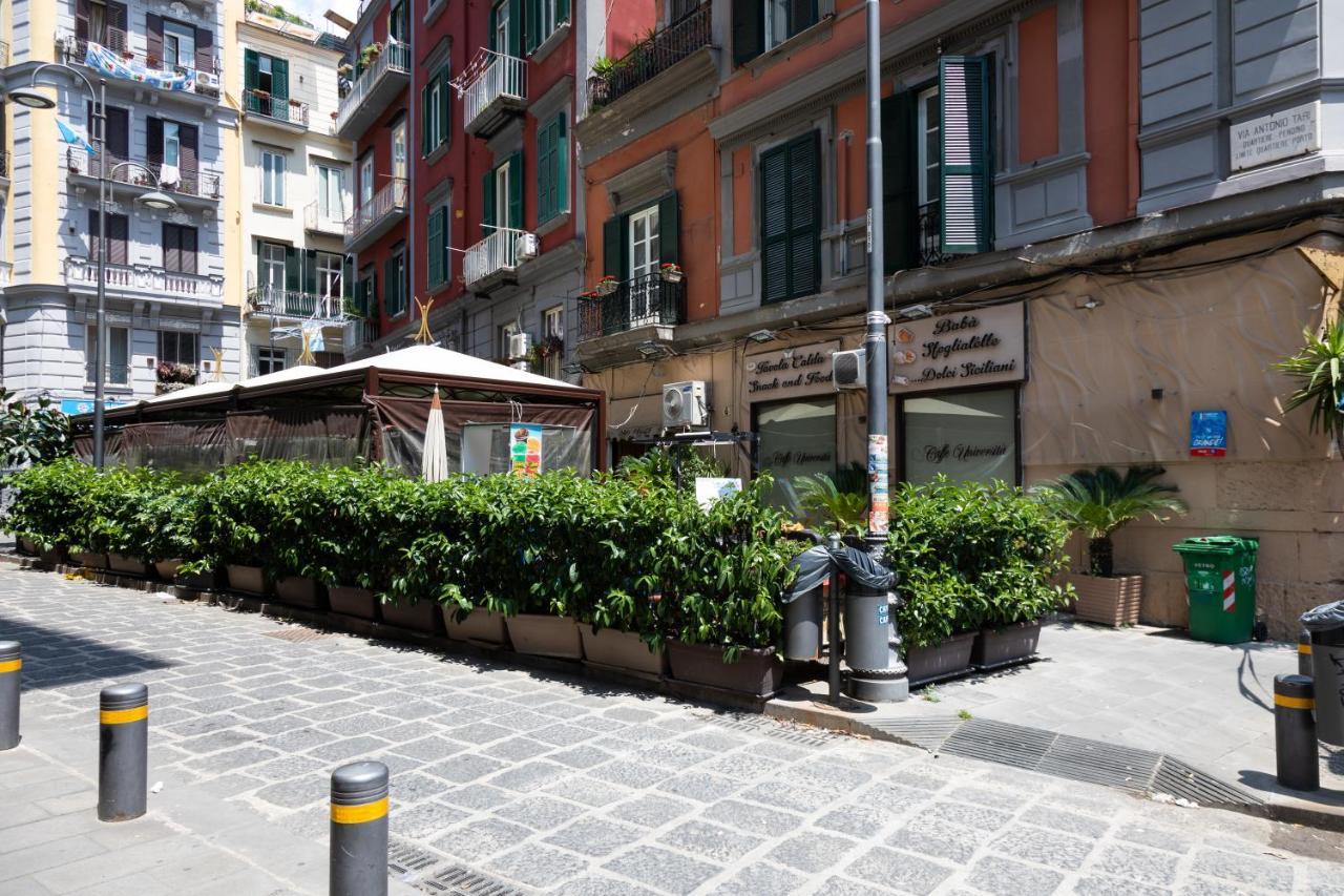 לינה וארוחת בוקר נאפולי Palazzo Il Convento Luxury Umberto I מראה חיצוני תמונה