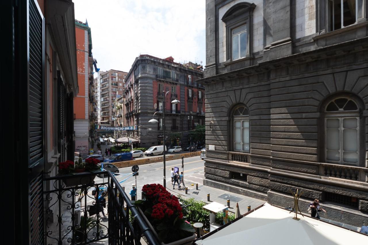לינה וארוחת בוקר נאפולי Palazzo Il Convento Luxury Umberto I מראה חיצוני תמונה